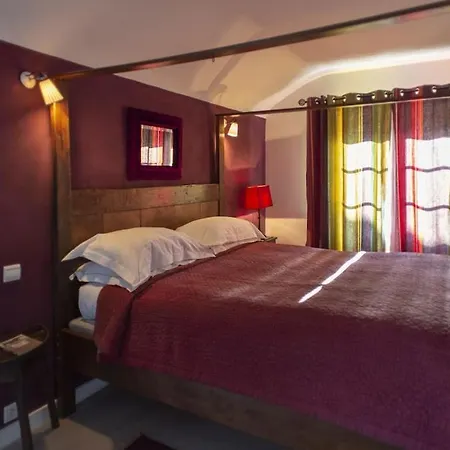 Les Deux Abbesses En Holiday home Mareuil-sur-Belle