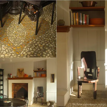 Les Deux Abbesses En Holiday home *